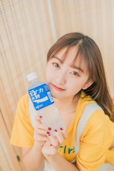 每走一步就会深深的撞一下